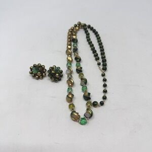 Vtg 50s 60s Jewelry SET Womens Green Gold Tone Beaded Necklace Clip Earrings Mod